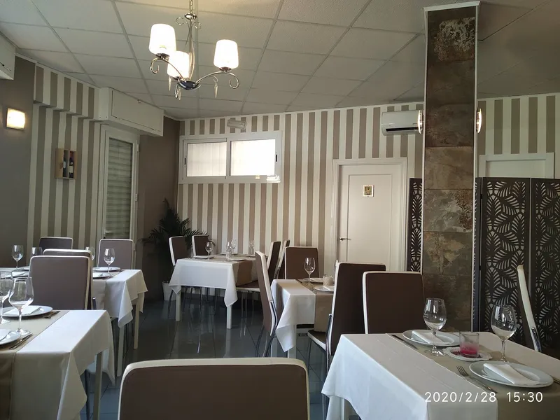 Interior del restaurante D'Picoteo